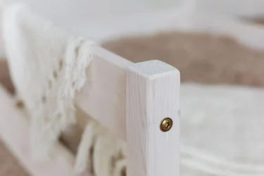 Детская кровать для мальчика в колерованном масле