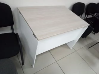 Стол прямой Дека ЛДСП каркас 75.07.10 Дуб Сантана светлый/Белый / Deka