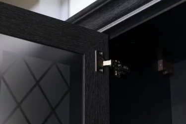 Шкаф кухонный 450 высокий со стеклом Италия ЛД 275.437.000 Черный Дуб темный