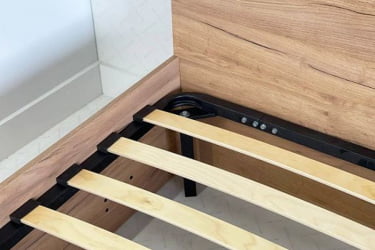 Кровать с основанием Юниор ZO.SMU-02 дуб крафт золотой