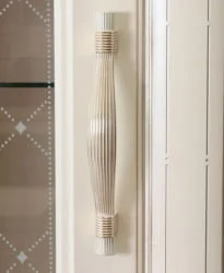 Шкаф-витрина малый (левый/правый) Венеция 32.07 Сосна Астрид Ваниль