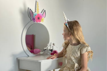 Детский стол со стульчиками Единорожка MK-0020 Белое дерево/белый (плюш)