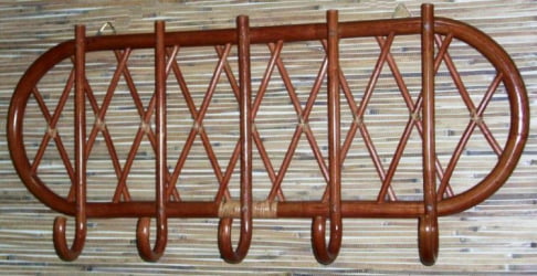 Вешалка 25/03 миндаль матовый