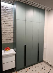 Шкаф в санузле 1600*450*2900 мм