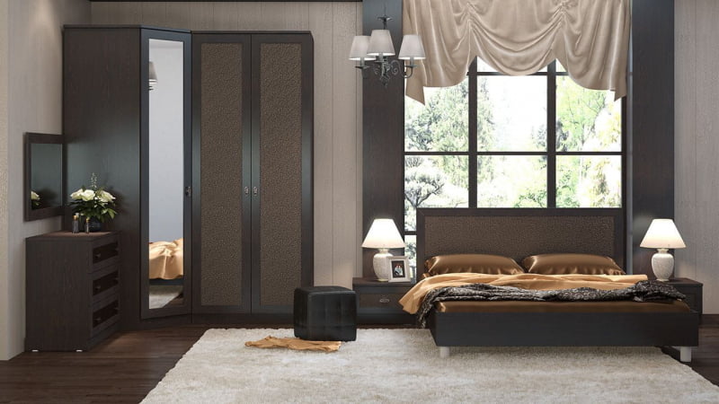 Спальный гарнитур