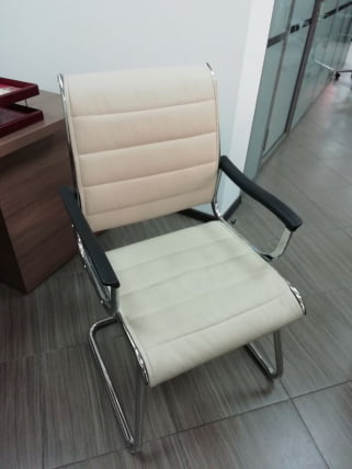 Кресло посетителя Бюрократ CH-994AV/Ivory (Б)_0