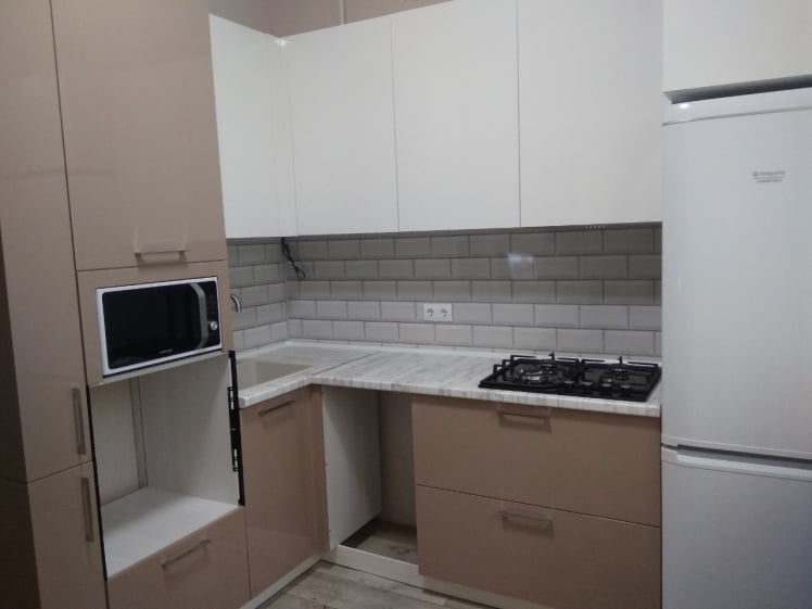 Глянцевый фартук (КОМПОЗИТ) KM 10 Белый_4