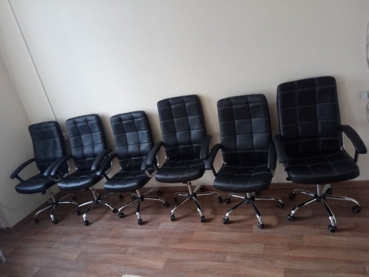 Кресло руководителя Riva 9092 Черный_7