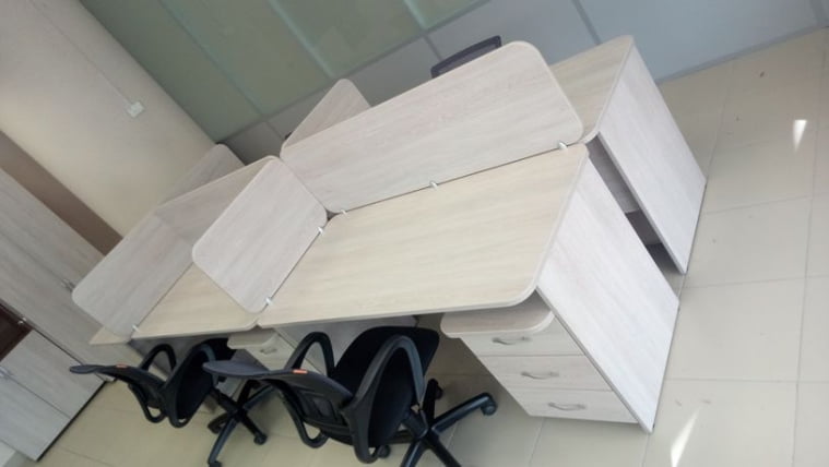 Экран разделительный прямой Glassy 5.14.14 Дуб сантана светлый_4