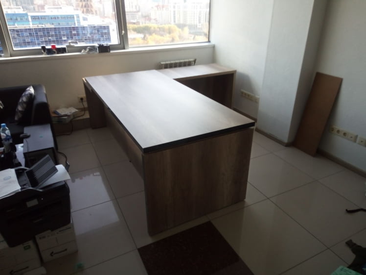 Стол руководителя правый TCT 2220 R (Дуб Каньон)_1