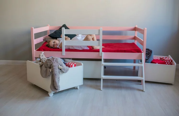 Кровать детская RooRoom VK-99р Розовая_1