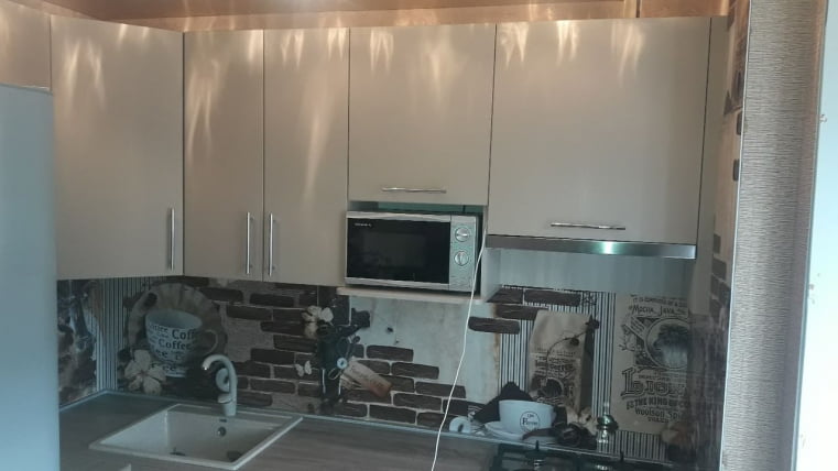 Глянцевый фартук (КОМПОЗИТ) КМ 03 / KM_1