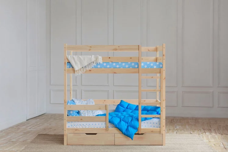 Кровать двухъярусная в натуральном цвете с ящиками_0