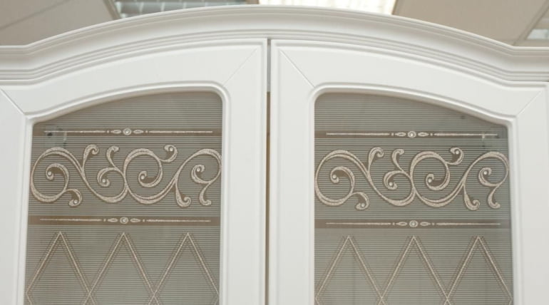 Шкаф-витрина Тиффани 19.15_1