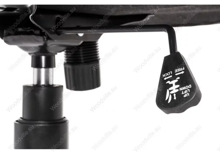 Кресло руководителя Браво Черный / Bravo_10