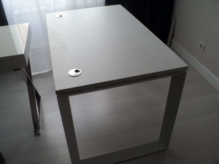 Стол рабочий на О-образном м/к ONIX O.MO-SP-2.7 Белый Бриллиант_1