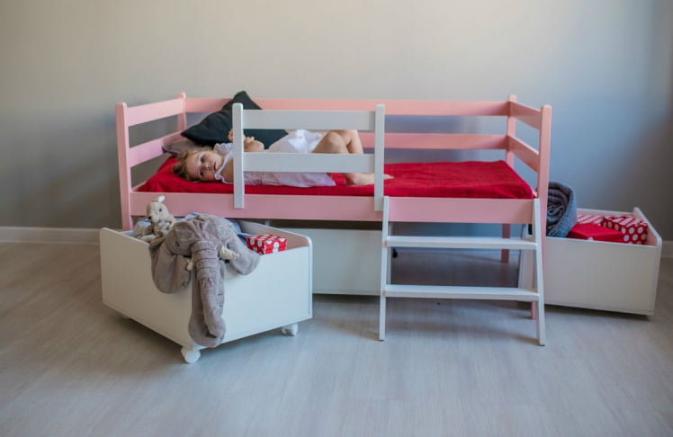 Кровать детская RooRoom VK-9р Розовая_1