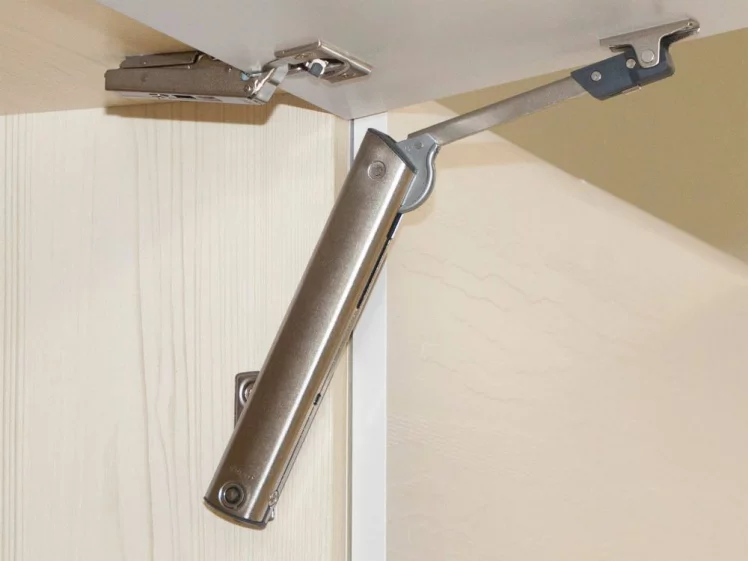 Шкаф кухонный (с системой плавного закрывания) Графит 74.96.1 Сосна Астрид /Ваниль/Графит_2