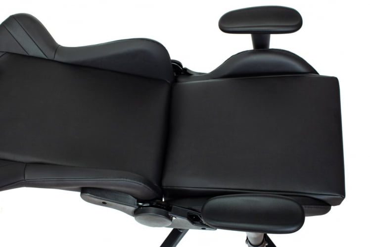 Кресло игровое ZOMBIE FORMULA CARB_8