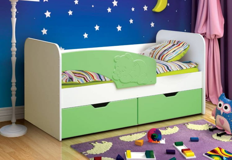 Кровать детская Винни-Пух 800*1700 Белый/Зеленый матовый_0